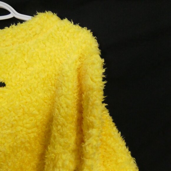 MOE | P2P 18.5 inches measured | Vintage Yellow Long Sleeve Teddy Sweater - Picture 6 of 16